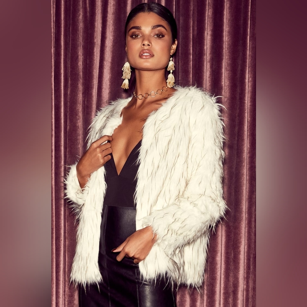 Aurora White Faux Fur Jacket by Lost + Wander XS